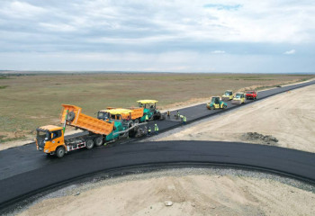 «Ақтөбе-Қандыағаш» автожолының қайта жаңартылып жатыр