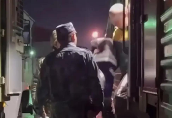 Подозреваемого в убийстве, задержанного в России, экстрадировали в Казахстан