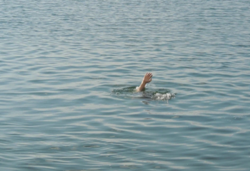 Атырауда 2009 жылы туған жасөспірімнің денесі Жайықтан табылды