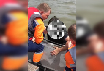 Тонущего мужчину спасли в Карагандинской области