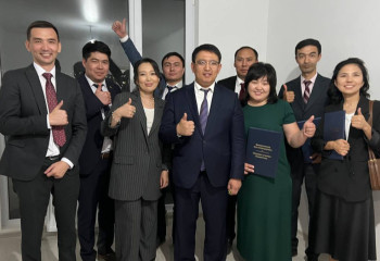 Получившие из рук Президента жилищные сертификаты ученые сегодня увидели свои квартиры