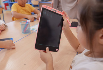 Акцию в поддержку детей-сирот реализуют в области Абай