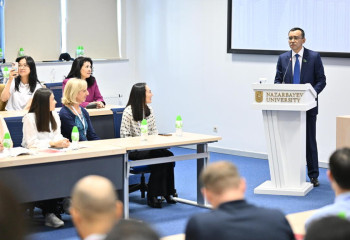 Мәулен Әшімбаев Британияның «BALEAP» академиялық қауымдастығының форумында сөз сөйледі