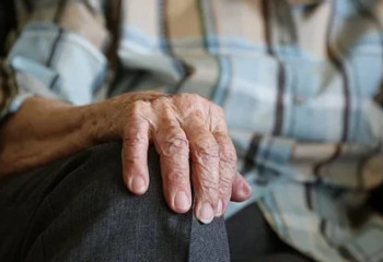 Астаналық 71 жастағы зейнеткер бар ақшасынан айырылды