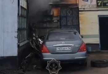 Павлодарда ТҚО-да өрт шығып, үш көлік зақымданды