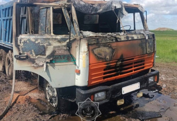 Ақмола облысында жүк көлігі отқа оранды