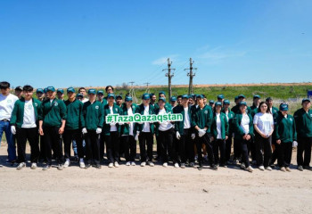 «Таза Қазақстан»: «Жасыл ел» жауынгерлері Астананы қоқыстан тазартты