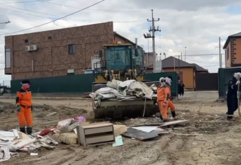 Құлсары көшелерінен 25 мың тоннадан астам тұрмыстық қалдықтар шығарылды