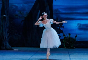 Абай атындағы опера және балет театры «Сильфидамен