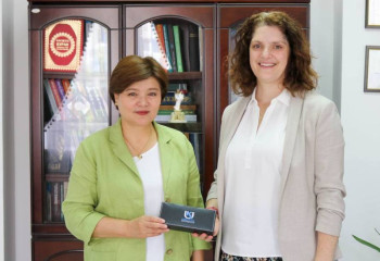 Қызылордада канадалық ғалым тəжірибесімен бөлісті