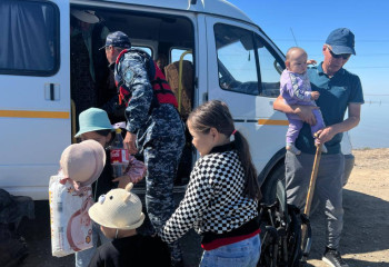 Атырауда эвакуациялық пункттердегі тұрғындар толықтай үйлеріне оралды