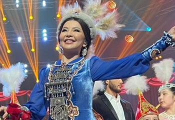 Тамара Асар 19 жасында қандай болғанын көрсетті