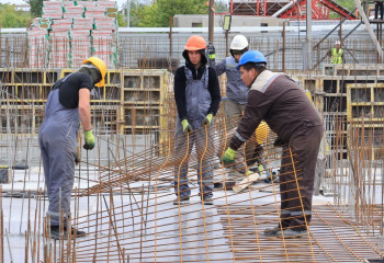 Ауылдан қалаға: Қостанай облысында су тасқынынан кейін қарт ерлі-зайыптыға баспана берілді