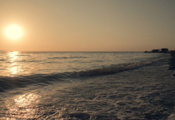 Двух сапсерферов унесло в Каспийское море