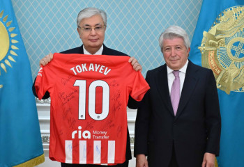 Тоқаев «Атлетико Мадрид» футбол клубының президенті Энрике Сересо Торресті қабылдады