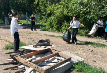 БҚО-да «Біз таза ел үшін» атты қоқыс жинаудан жарыс өтті