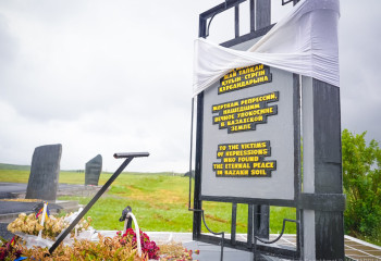 Волонтеры «Жастар Рухы» очистили мемориальный комплекс «Спасск» от мусора