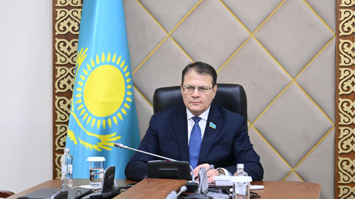  senate.parlam.kz 