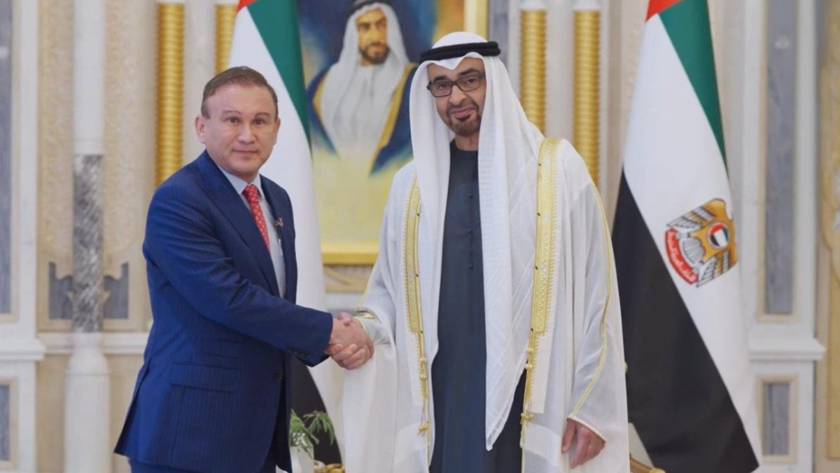 Kazakhstan Ambassador presents credentials to UAE President