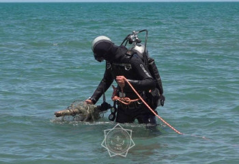 Жетісу облысының сүңгуірлері Балқаш көлін 360 келі қоқыстан тазартты