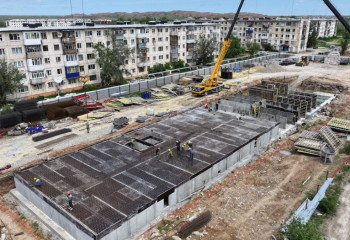 Пострадавшая от наводнения семья из Аркалыка переезжает в «умный» дом этой осенью