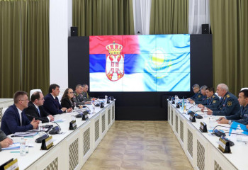 В Астане состоялась встреча министров обороны Казахстана и Сербии