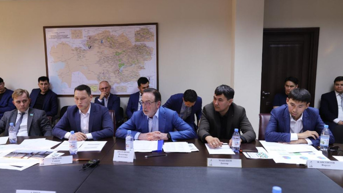  Өнеркәсіп және құрылыс министрлігі 