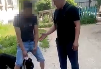 Семейде полицейлер итті азаптаған ер адамды анықтады