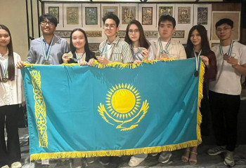 Қазақстан биологиядан халықаралық олимпиадада 8 медаль жеңіп алды