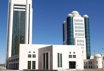 Бірлескен отырыста Парламент сот жүйесі туралы түзетулерді мақұлдады