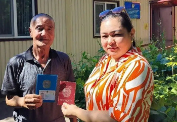 Житель Уральска, проживший 33 года без документов, нашел родного сына в Южной Корее