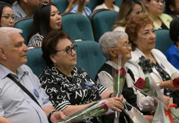 Павлодарда медицина қызметкерлері марапатталды