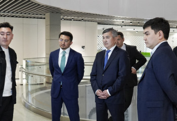 Нұрлан Байбазаров отандық IT-компаниялармен стартаптарды қолдау шараларын талқылады