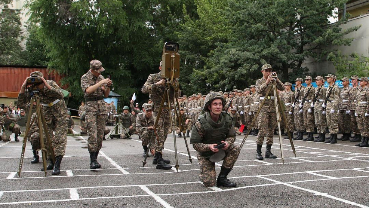 В Алматы выпускники-сержанты запаса приняли присягу
