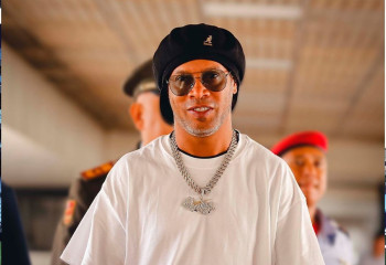 «Құрамада беделді ойыншылар жоқ». Роналдинью Бразилия футболшыларын сынады