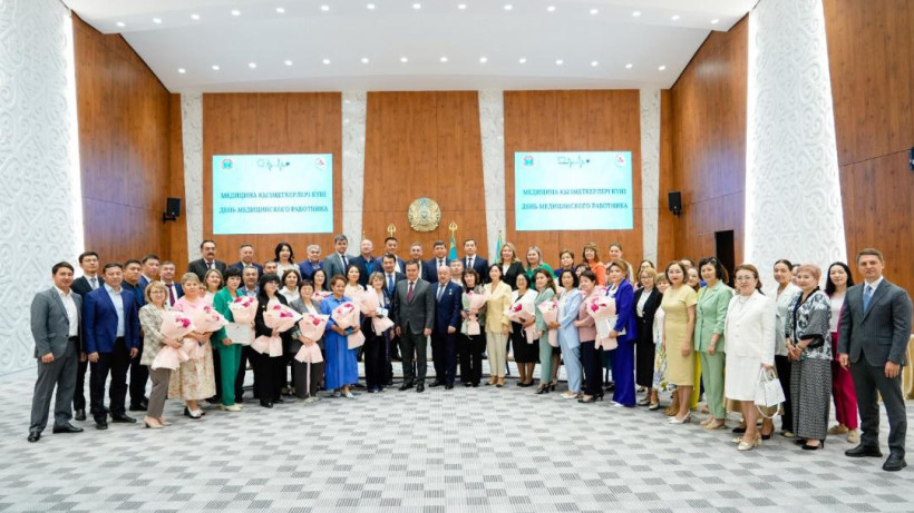  Астана қалалық әкімдігі 