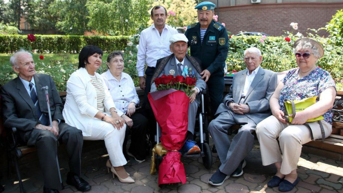  Қорғаныс министрлігі 