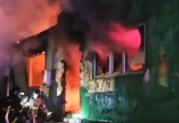 Астанада жатақхана өртеніп, бір адам уланып қалды