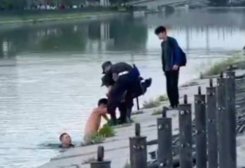 Астанада Ұлттық ұлан сарбазы жасөспірімді құтқарды