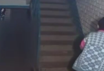 В Атырау мужчина напал с ножом на бывшую гражданскую супругу