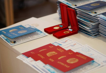 Орта білім туралы аттестаттарды цифрландыру 2027 жылға дейін аяқталады