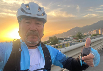 Парижге аттанған маңғыстаулық велошабандоз сапарын қайтадан жалғастырды