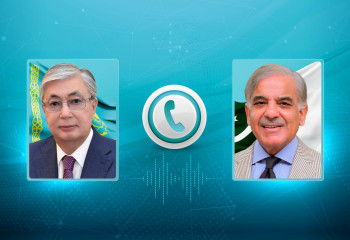 Kazakh President holds telephone conversation  with Prime Minister of Pakistan