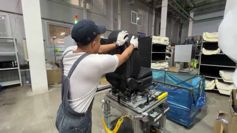  Өнеркәсіп және құрылыс министрлігі 