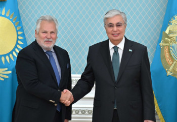 Токаев встретился с Председателем Комиссии по наркотической политике Восточной и Центральной Европы и Центральной Азии