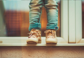 14 children fell out of windows in Kazakhstan since start of year