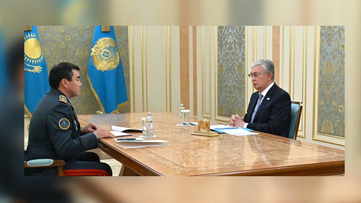 Head of State receives  minister of emergency situations