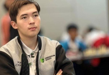 Новому чемпиону мира по шахматам Казыбеку Ногербеку подарил электромобиль Тимур Турлов