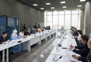 Еділ Жаңбыршин: ЛГБТ мәселесін мемлекеттік деңгейде талқылау – трагикомедия