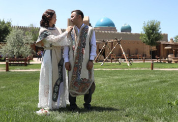 Түркістанда Neke tour республикалық байқауы аясында жас жұбайлардың некелері қиылды